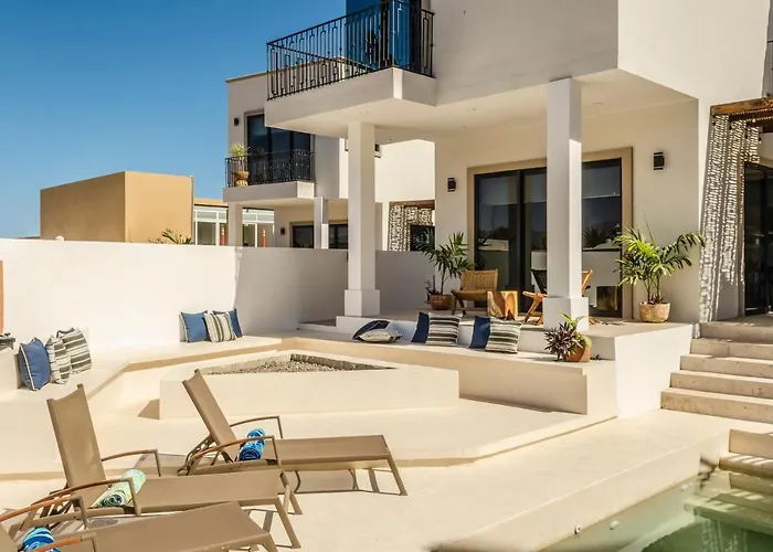 Casa Gallo, Heated Pool, Exclusive Beach & Great Location